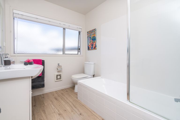 Photo of property in 11 Kakapo Place, Mangawhai, 0505