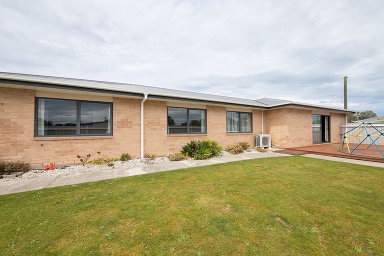 Photo of property in 33 Queen Street, Westport, 7825