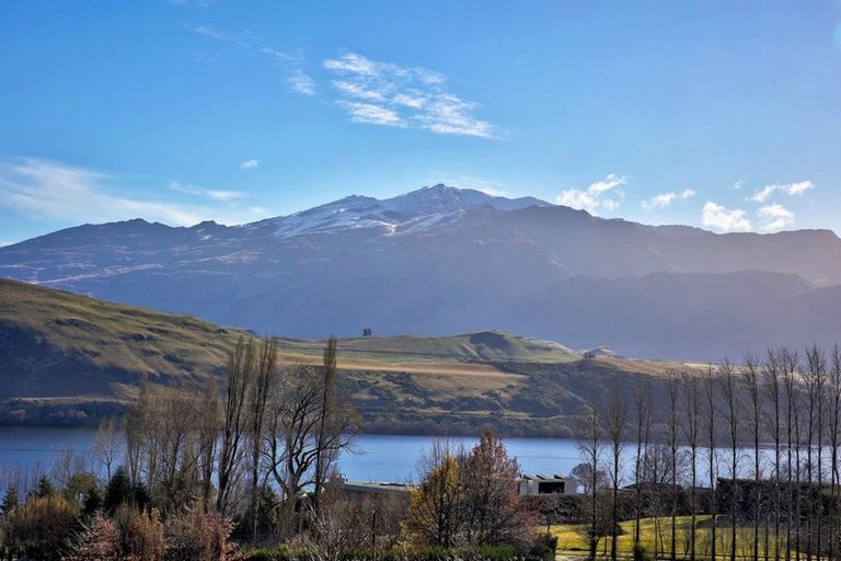 Photo of property in 6 Hayes View Lane, Lake Hayes, Queenstown, 9371