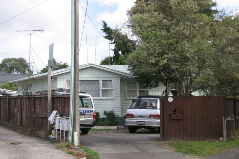 Photo of property in 35 Hayman Place, Beach Haven, Auckland, 0626