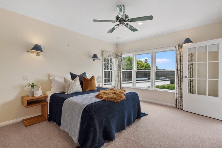 Photo of property in 30 Lake Crescent, Hamilton Lake, Hamilton, 3204