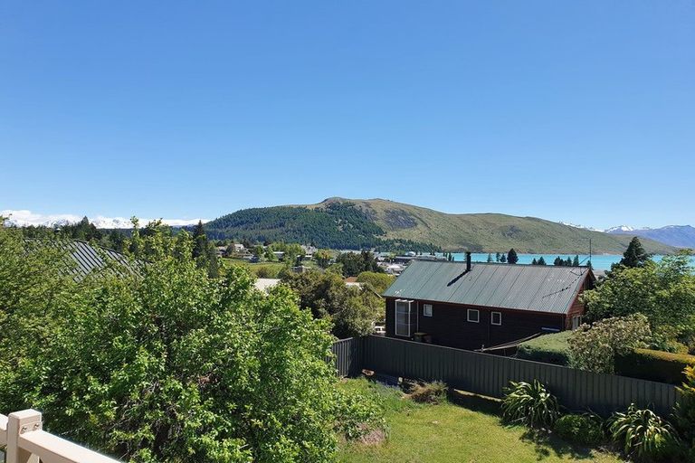 Photo of property in 35 Murray Place, Lake Tekapo, 7999