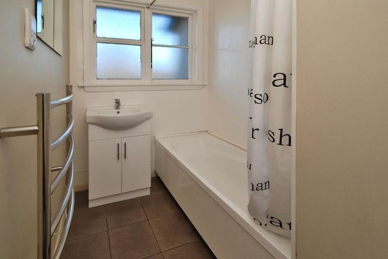 Photo of property in 119 Springs Road, Hornby, Christchurch, 8042