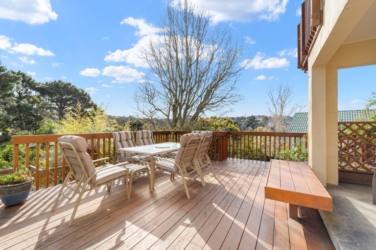 Photo of property in 19 Robin Lane, Browns Bay, Auckland, 0630