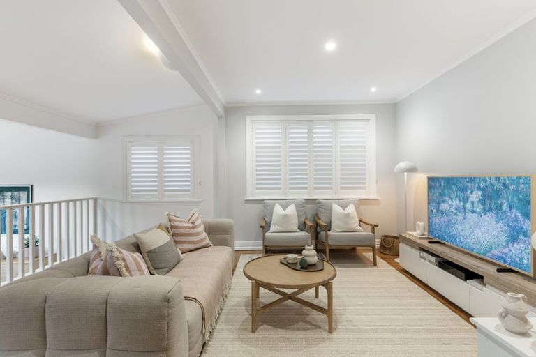 Photo of property in 15 Albert Road, Devonport, Auckland, 0624