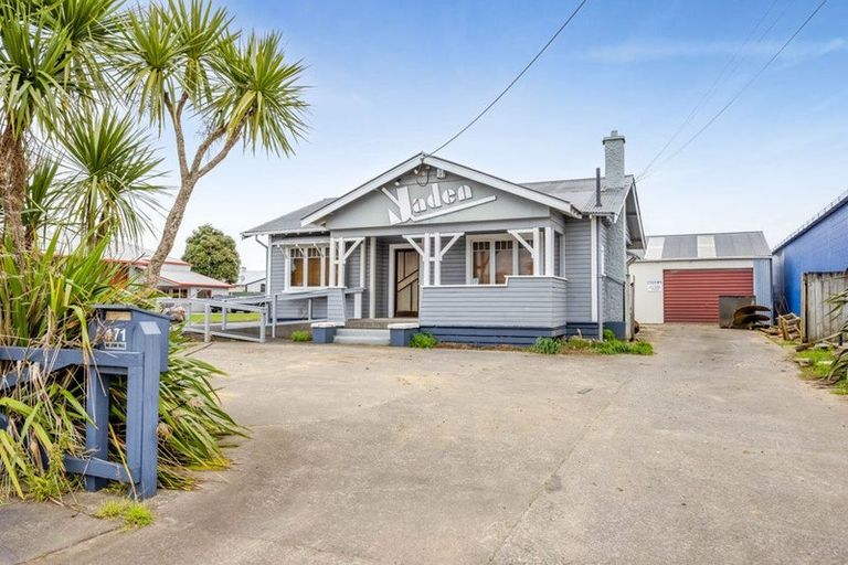 Photo of property in 171 Glover Road, Hawera, 4610
