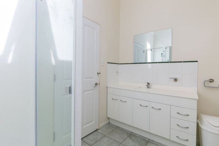 Photo of property in 125c The Parade, Island Bay, Wellington, 6023