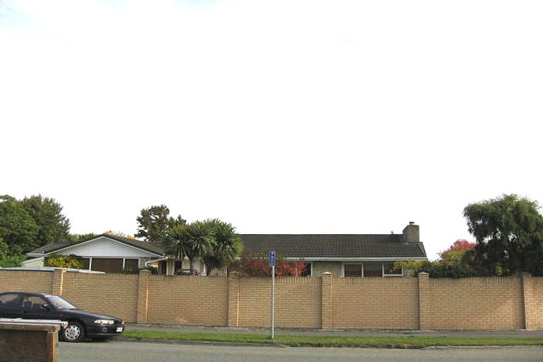 Photo of property in 165 Ilam Road, Ilam, Christchurch, 8041