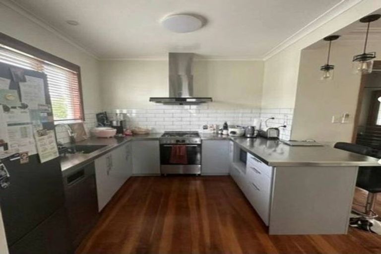 Photo of property in 3 Garden Road, Avalon, Lower Hutt, 5011
