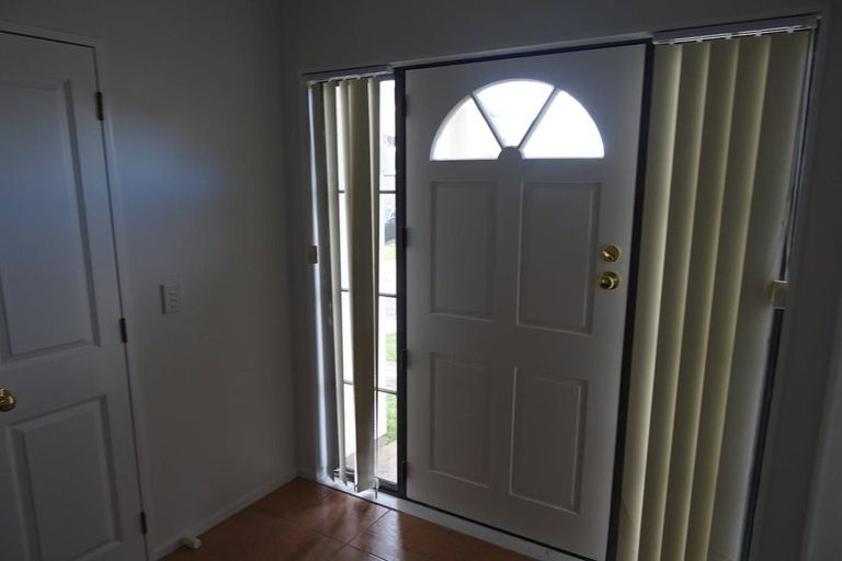 Photo of property in 1 Norwood Place, Johnsonville, Wellington, 6037