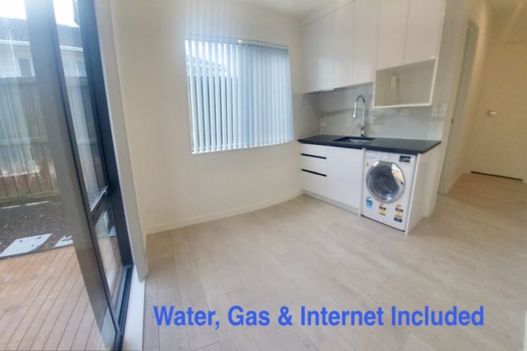 Photo of property in 126b Sycamore Drive, Sunnynook, Auckland, 0620