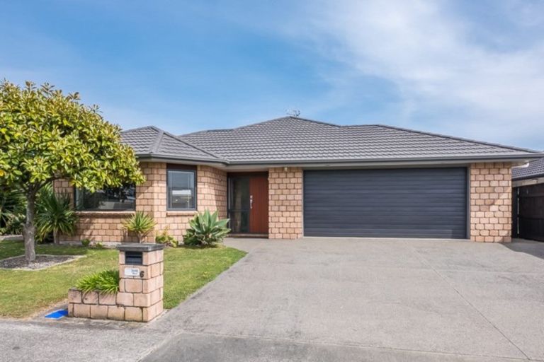 Photo of property in 6 Trusham Court, Paraparaumu, 5032