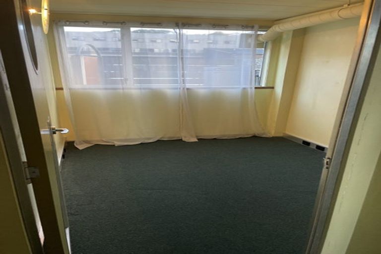 Photo of property in Qba Apartments, 1h/51 Webb Street, Mount Cook, Wellington, 6011