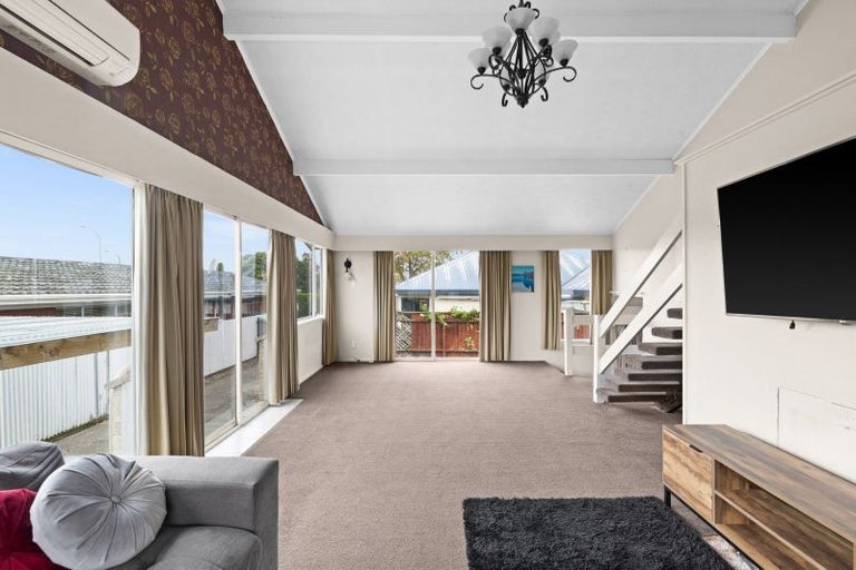 Photo of property in 51 Riverbend Road, Onekawa, Napier, 4110