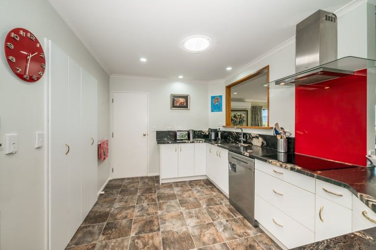 Photo of property in 46 Hicks Crescent, Waikanae Beach, Waikanae, 5036