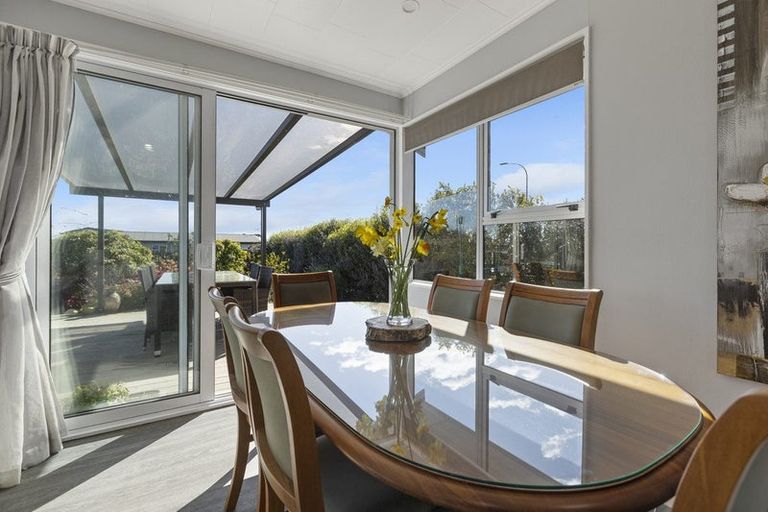 Photo of property in 2 Gardenia Avenue, Bell Block, New Plymouth, 4312