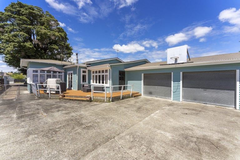 Photo of property in 18 Sedcole Street, Pahiatua, 4910