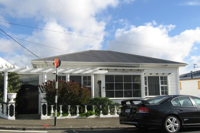 Photo of property in 20 Maida Vale Road, Roseneath, Wellington, 6011