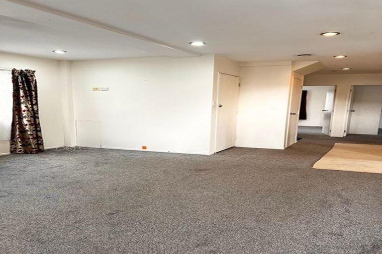 Photo of property in 38 Kenderdine Road, Papatoetoe, Auckland, 2025