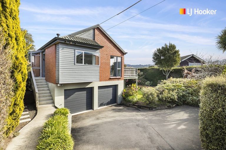 Photo of property in 25 Sargood Street, Maori Hill, Dunedin, 9010