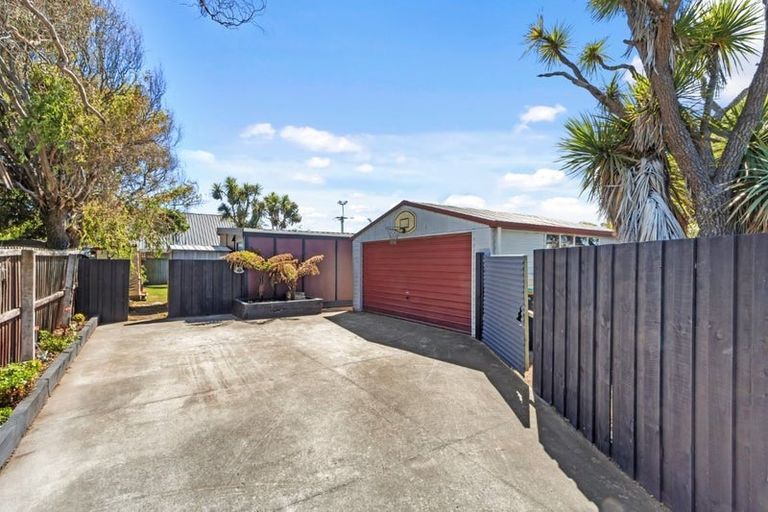 Photo of property in 290 Pine Avenue, South New Brighton, Christchurch, 8062