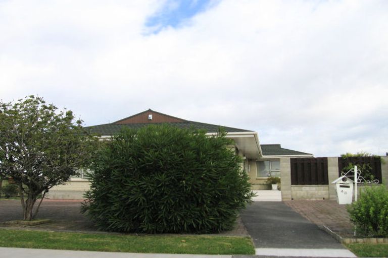 Photo of property in 48 Wynyard Crescent, Tamatea, Napier, 4112