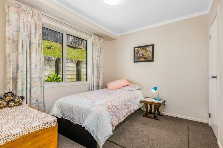 Photo of property in 19 Banks Boulevard, Whitby, Porirua, 5024