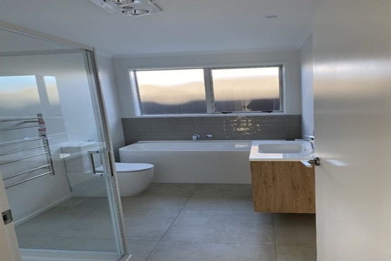 Photo of property in 5 Ash Lane, Omokoroa, 3114