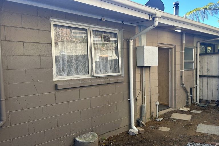 Photo of property in 2/1 Angle Street, Picton, 7220