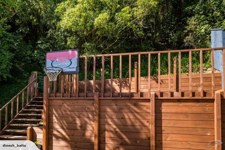 Photo of property in 79 Sunshine Avenue, Karori, Wellington, 6012