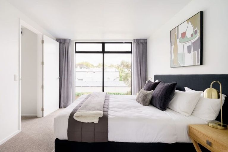 Photo of property in 2/22 Peterborough Street, Christchurch Central, Christchurch, 8013