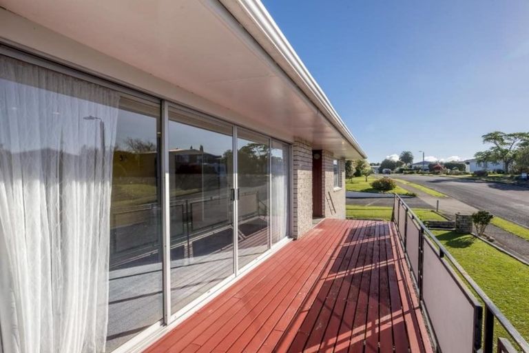 Photo of property in 18 Burn Street, Levin, 5510