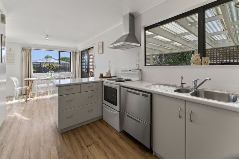 Photo of property in 5 Albizia Place, Richmond, 7020