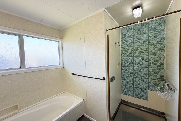 Photo of property in 27 Blake Street, Waitara, 4320