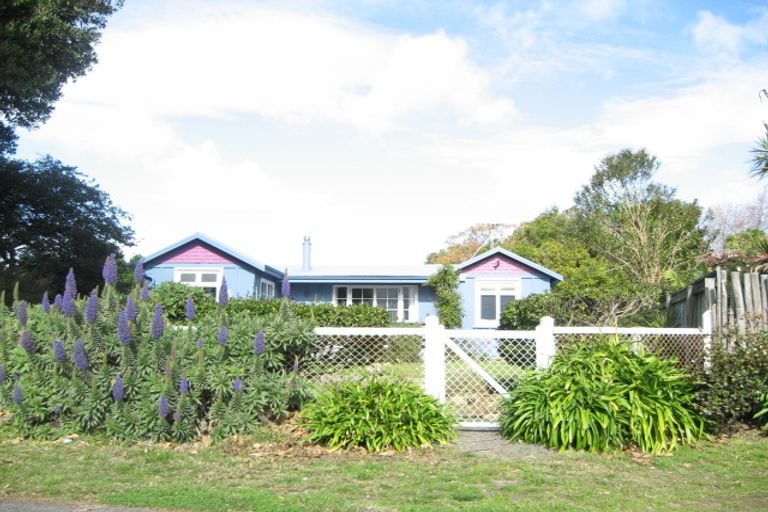 Photo of property in 36 Wellwood Terrace, Te Awanga, 4102