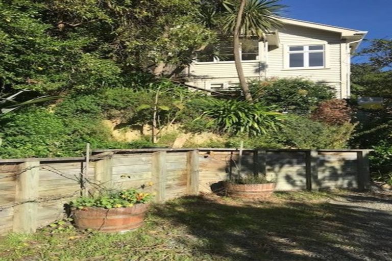Photo of property in 169 Houghton Bay Road, Houghton Bay, Wellington, 6023