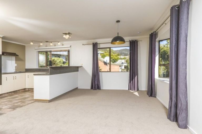 Photo of property in 12 Winton Place, Atawhai, Nelson, 7010