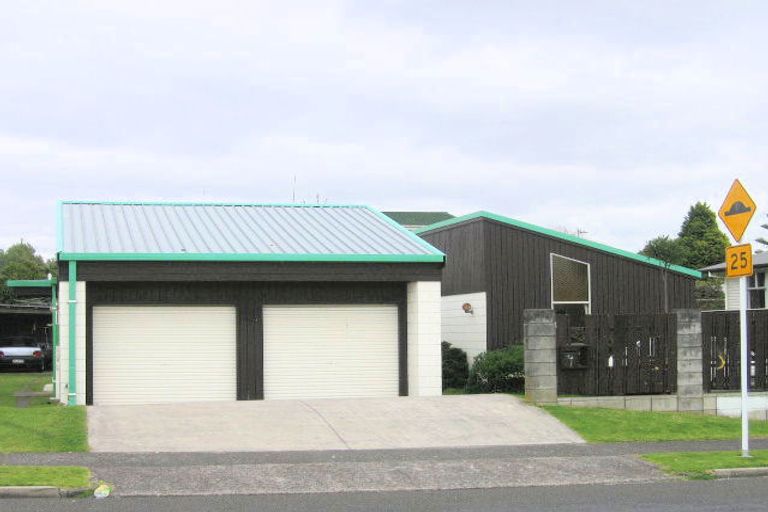 Photo of property in 72 Links Avenue, Mount Maunganui, 3116