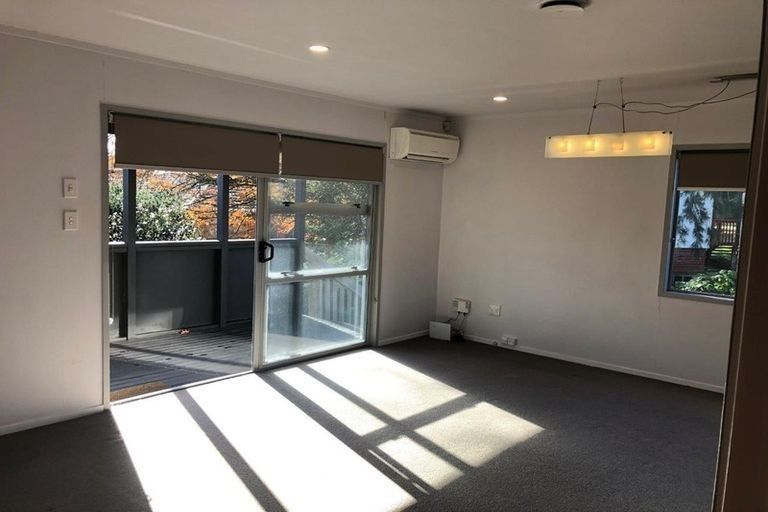 Photo of property in 2/8 Putney Place, Ranui, Auckland, 0612