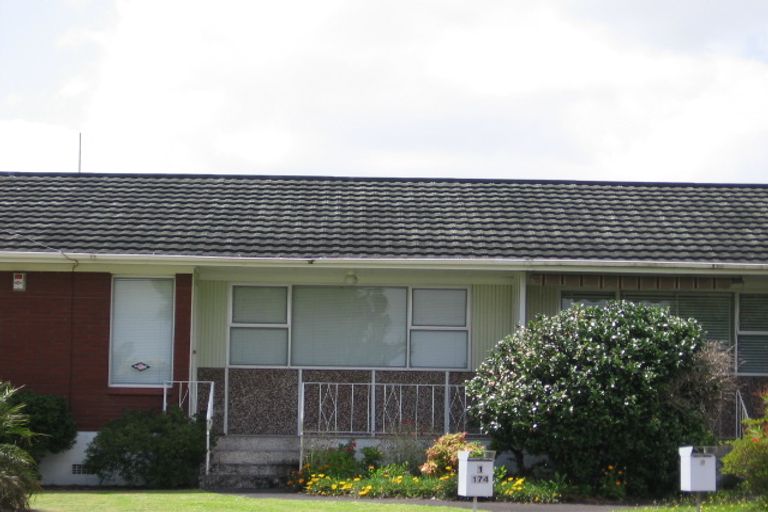 Property details for 5/174 Blockhouse Road, Avondale, Auckland, 0600