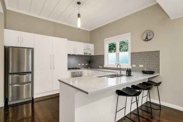 Photo of property in 47 Moa Road, Point Chevalier, Auckland, 1022
