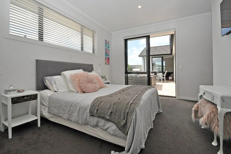 Photo of property in 8 Bellamont Street, Kumeu, 0810