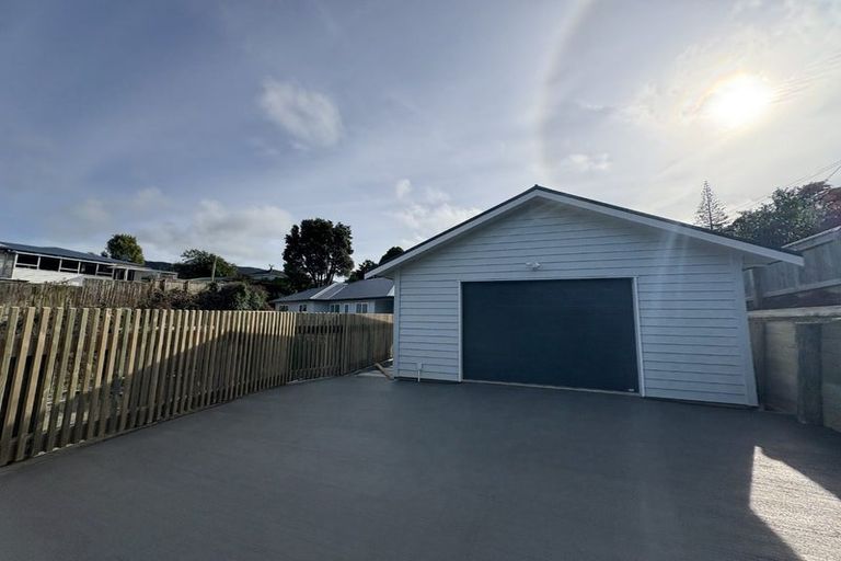 Photo of property in 1/5 Tawa Terrace, Tawa, Wellington, 5028