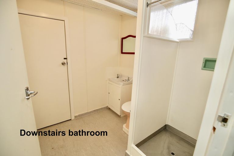 Photo of property in 4 Lorenzen Bay Road, Raglan, 3225