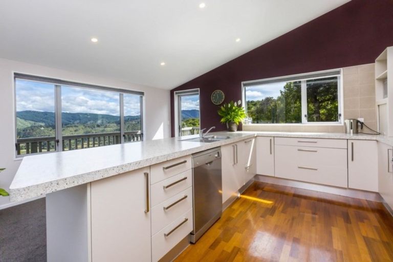 Photo of property in 83 Mount Marua Way, Timberlea, Upper Hutt, 5018