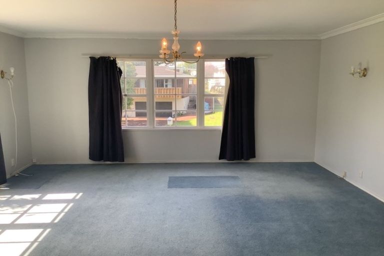 Photo of property in 13 Hamish Place, Sunnyhills, Auckland, 2010