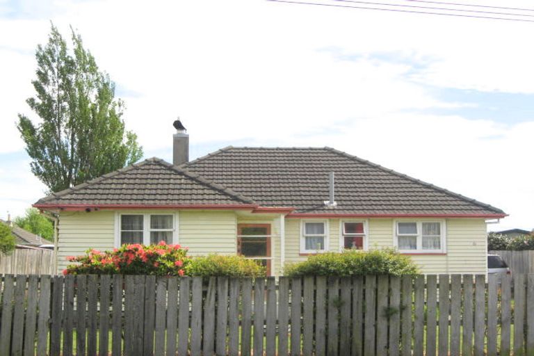 Photo of property in 31 Momorangi Crescent, Redwood, Christchurch, 8051
