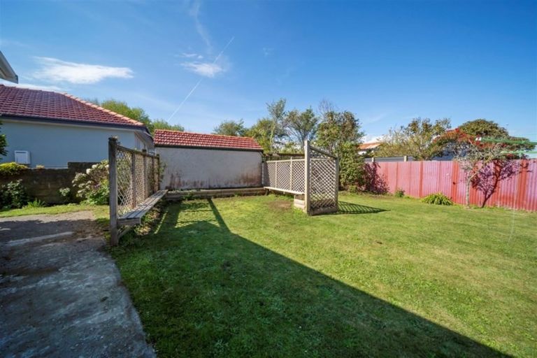 Photo of property in 12 Caplen Street, Hawera, 4610