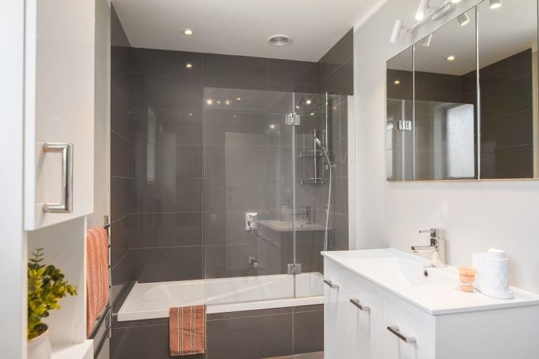 Photo of property in 28 Utuhina Road, Springfield, Rotorua, 3015