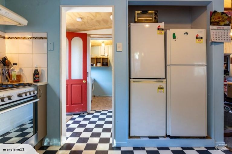 Photo of property in 26 Mackinnon Terrace, Sunshine Bay, Queenstown, 9300